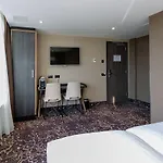 Xo Infinity 3* アムステルダム