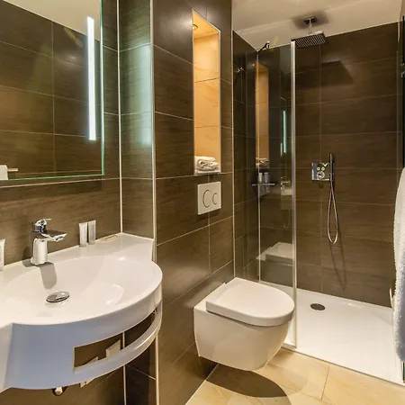 Xo Infinity Hotel